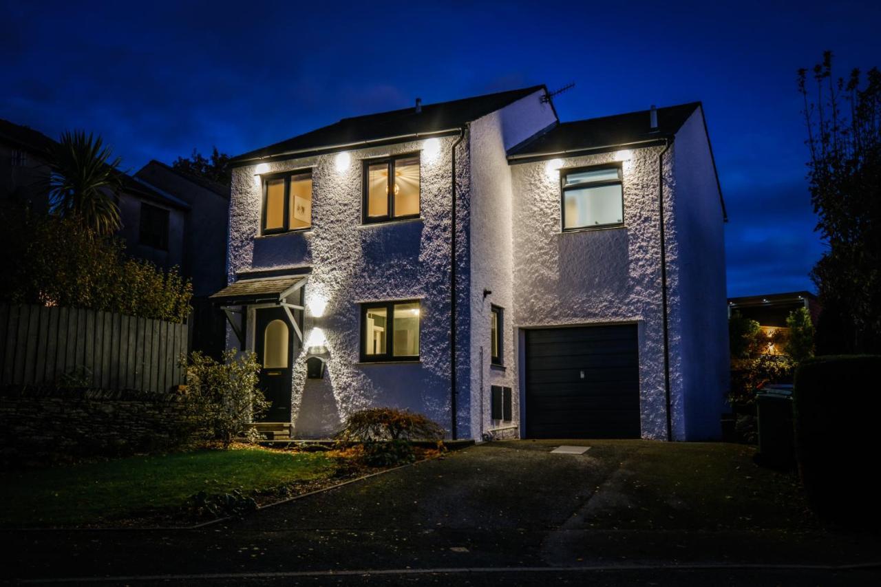 Rockside - Luxury 1 Bedroom Home With Hot Tub, Central Location, Parking And Pet Friendly Windermere Extérieur photo